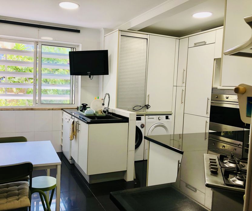 Quarto renovado  Sete Rios