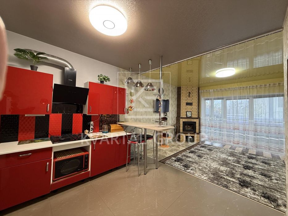 ТаунХаус з ремонтом Гостомель! Мінімальне оформлення!