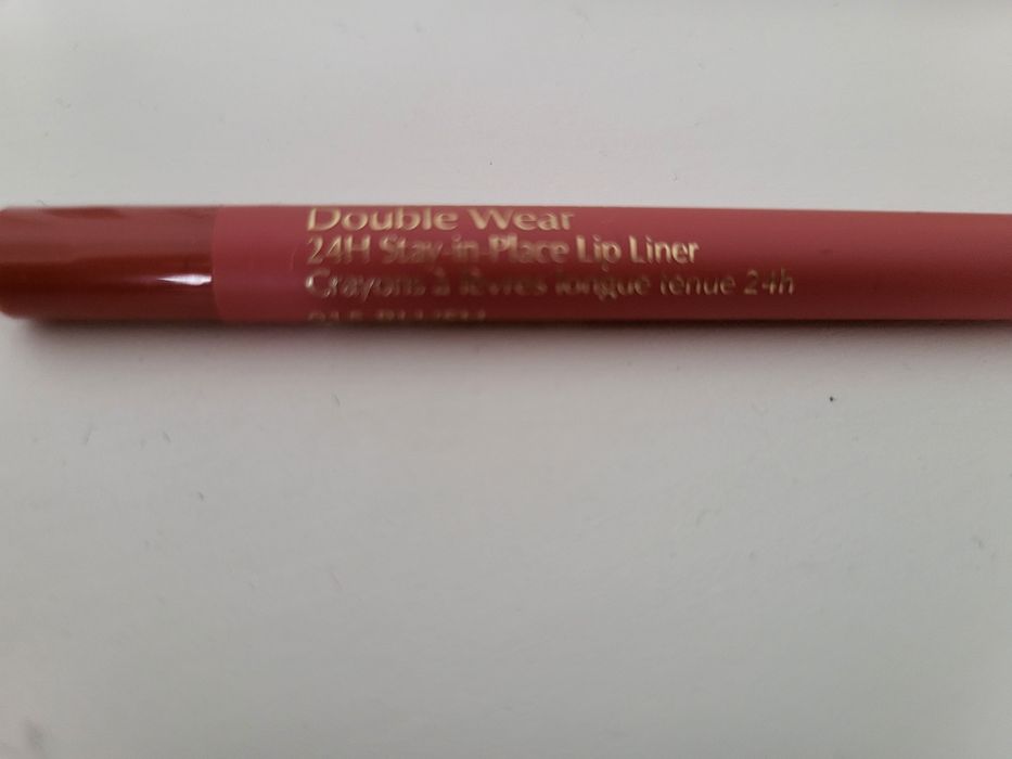 Nowa kredka do ust Estee Lauder