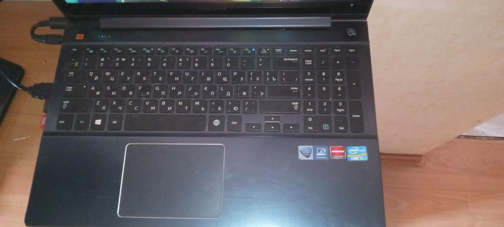Ноутбук сенсорный SAMSUNG ATIV Book 8