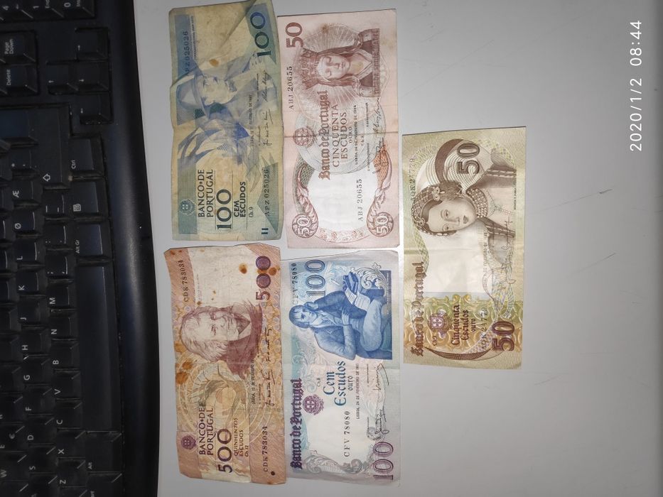 Escudo Banknotes Collection437557676318412802