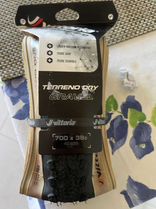 Pneu vittoria terreno gravel 700x40 c
