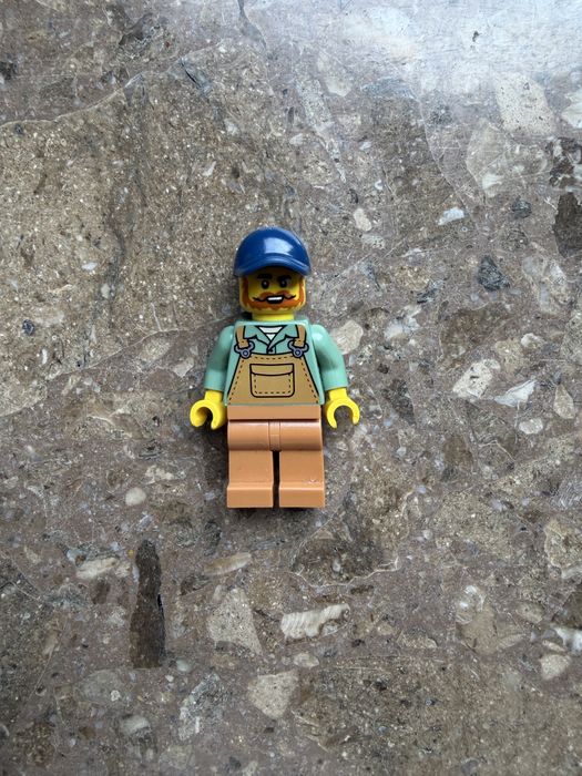 LEGO City 60461 - Farmer mężczyzna ogrodniczki cty1851