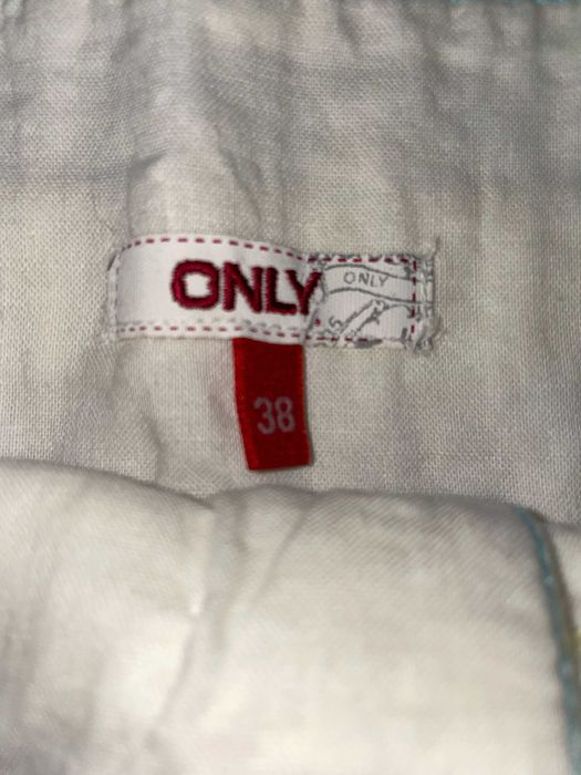 Biała spódnica ONLY