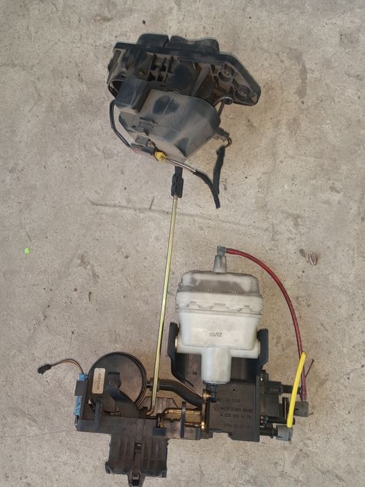 Замок багажника мерседес w220 s320 s400 s430 s500 дорестайлинг