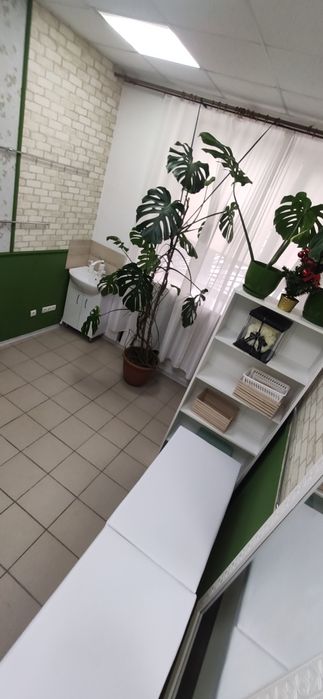 Здається окремий кабінет