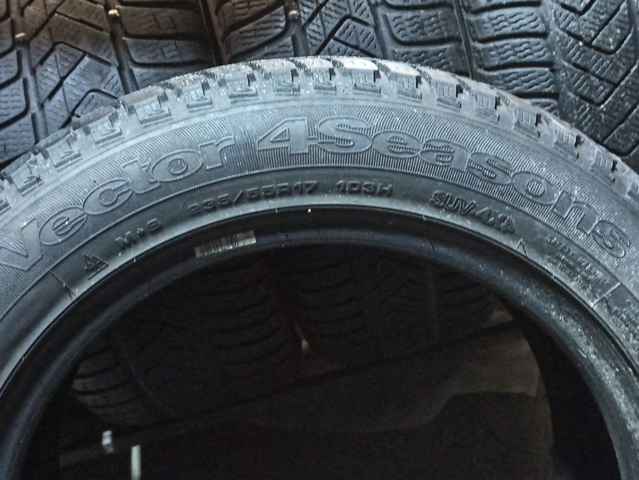 235 55 r17 103H Goodyear Vector All Season para wymiana