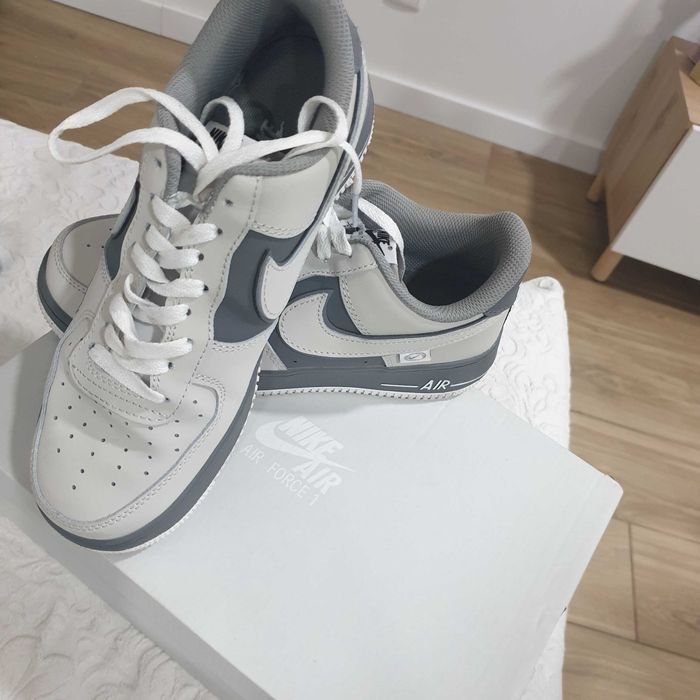 Ténis Nike Air Force 1 edição especial