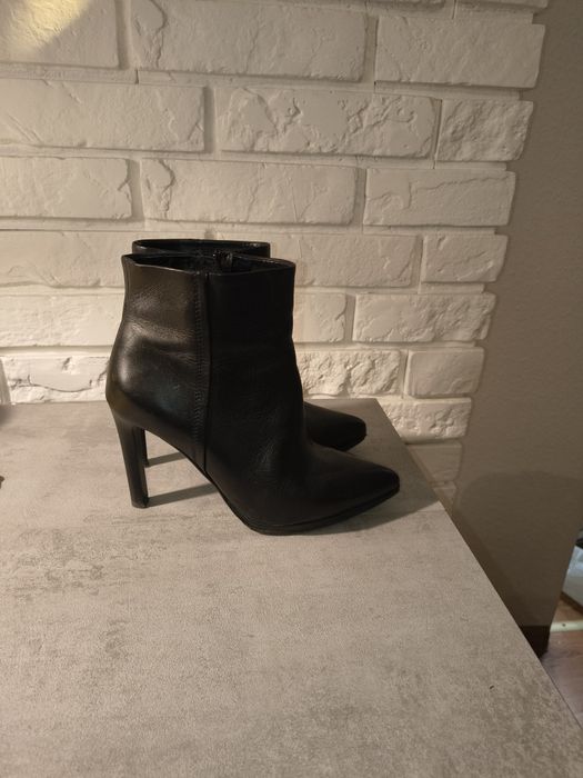 Botki czarne Lasocki 37