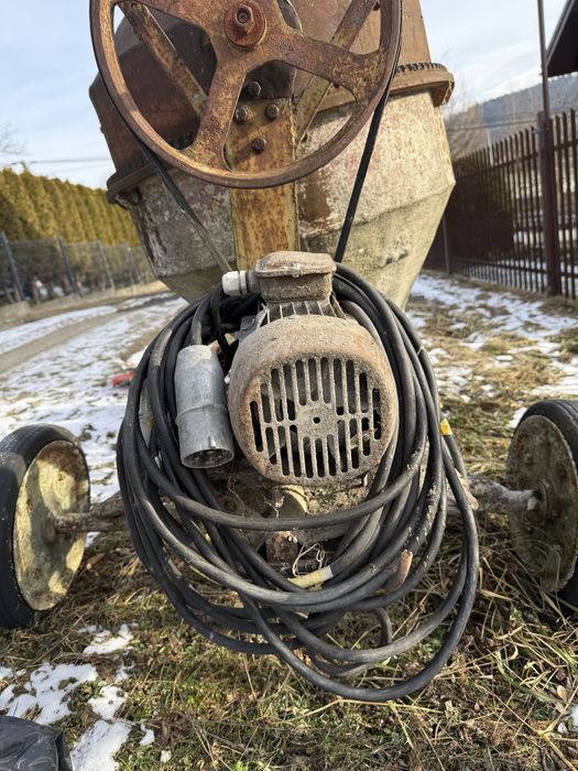 Solidna Betoniarka Wolnospadowa – Sprawna! (Do negocjacji)