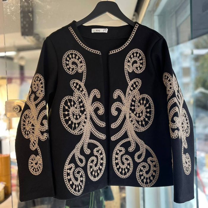 Вишитий піджак, піджак з вишивкою