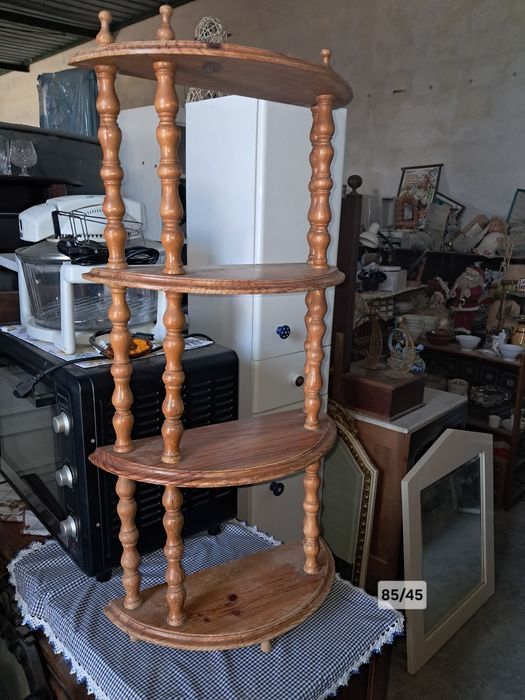 Estante quatro prateleiras