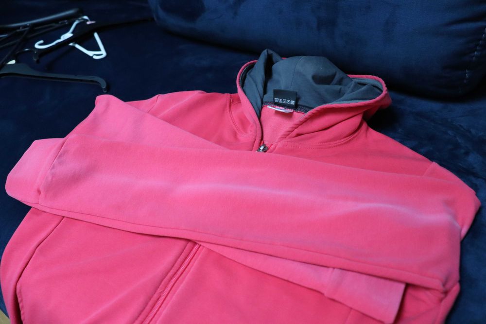 Różowa zapinana bluza Adidas