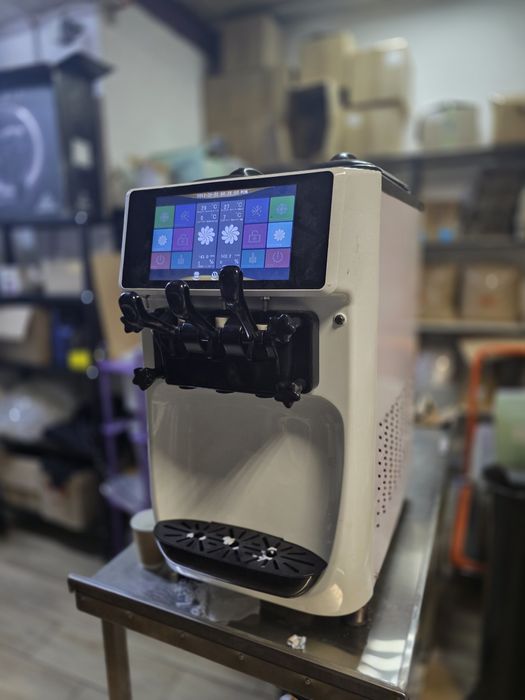 Фрізер для двох видів морозива