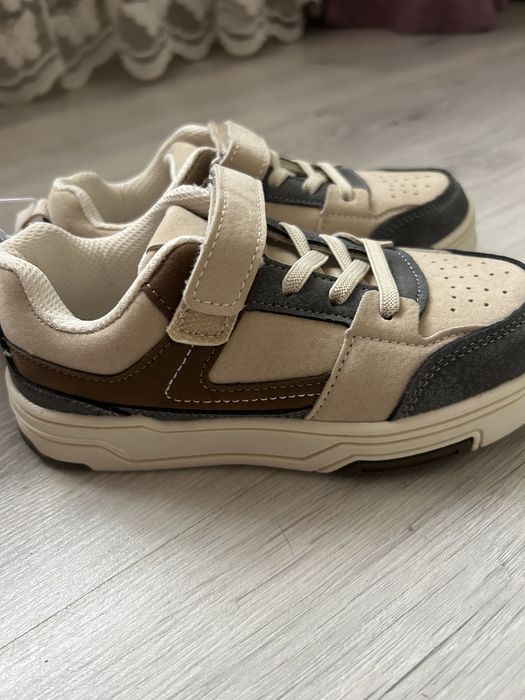 Кросовки sinsay