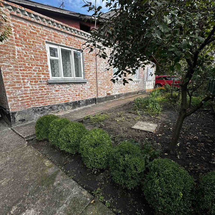Продаж приватного будинку у м.  Фастів! 80,7  м², доглянута ділянка 8 соток. Газове опалення, електроенергія 24/7. Провулок Кривоноса, 10