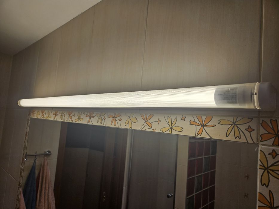 Lampa jarzeniowa jarzeniówkę 125 cm