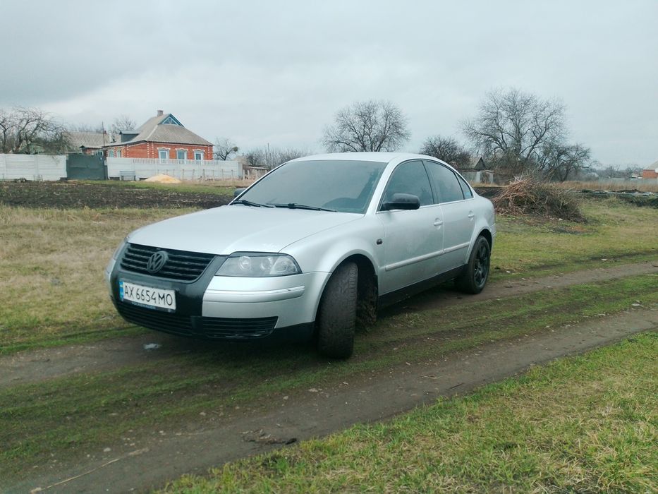Продам гарний автомобіль Фольксваген пасад б5+