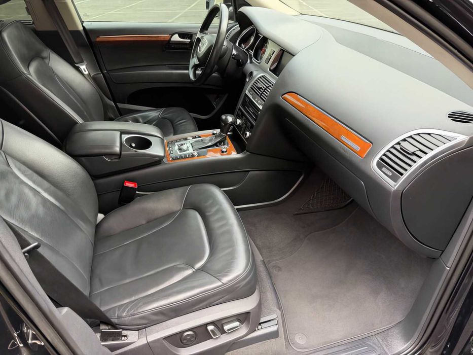 Audi Q7 quattro  Premium Plus      2015