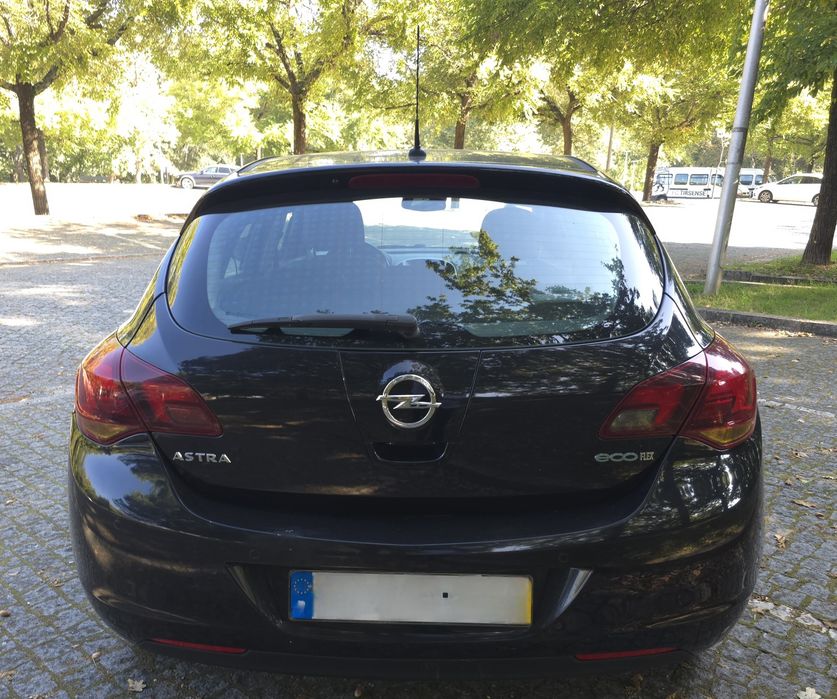 Opel Astra 1.3 Cdti Cosmo — photo 4