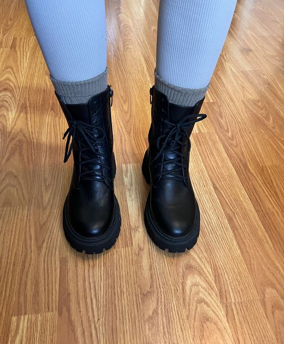 Демісезонні чоботи жіночі, шкіряні, 36 розмір