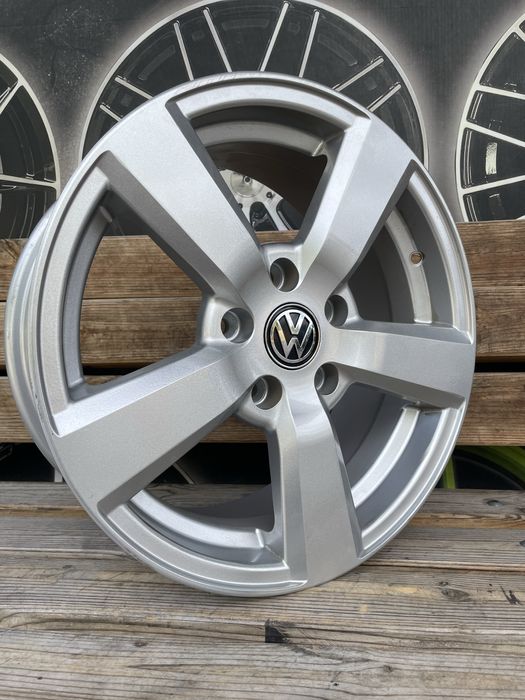 777 R16 5/112 новые диски