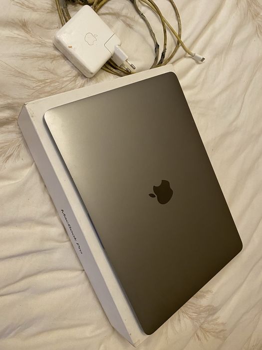 Laptop Apple macbook pro 2,9 ghz dotykowy