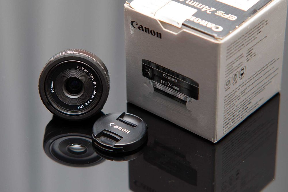 Canon EF-S 24mm 1:2.8 STM.