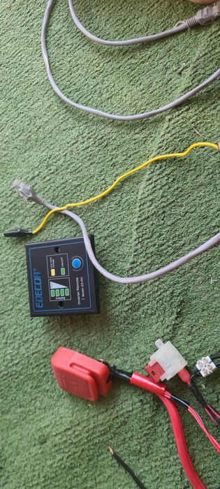 Inversor 1500W/3000W 
Reine Sinus Welle
Spannungswandler