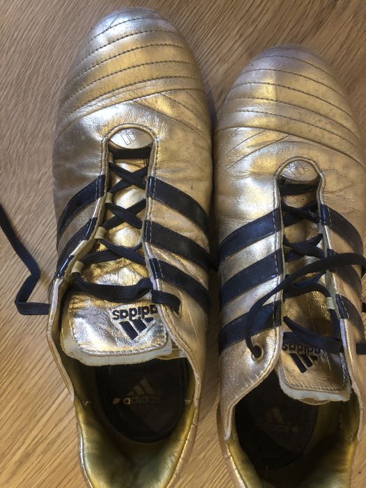 Кросівки adidas (весна).