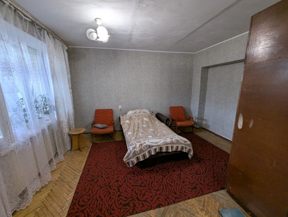 Продається кімната в гуртожитку по вулиці  Лялі Ратушной