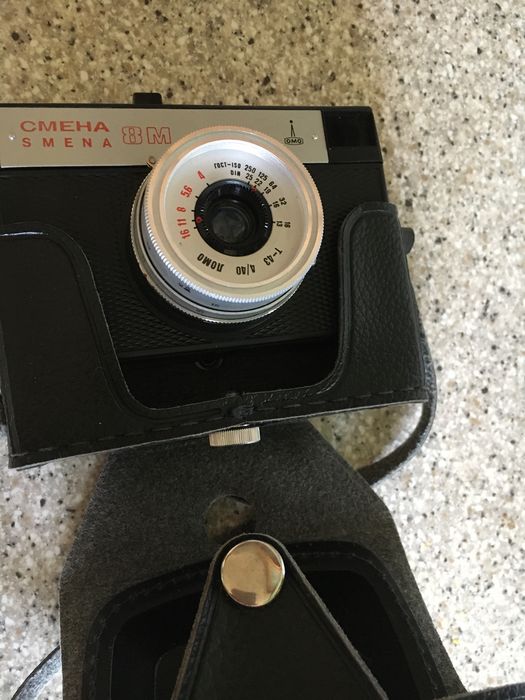 Плёночный фотоаппарат Смена 8М.