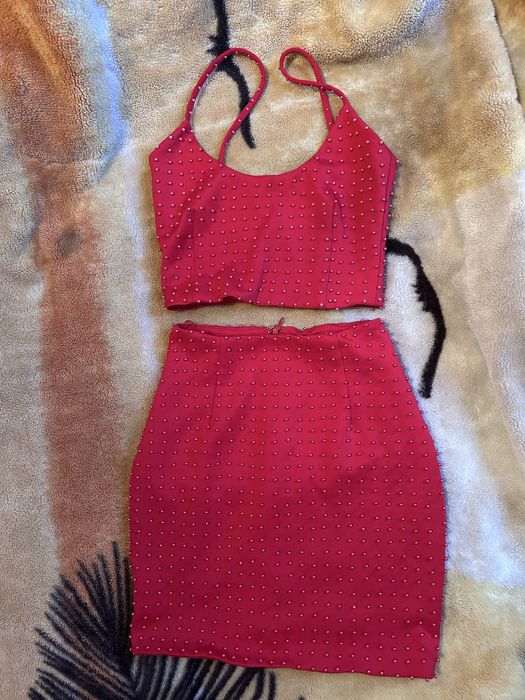 Топ та спідниця