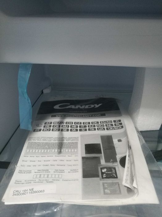 Frigorífico Mini Bar Encastre CANDY CRU 164 NE (111 L - Branco)