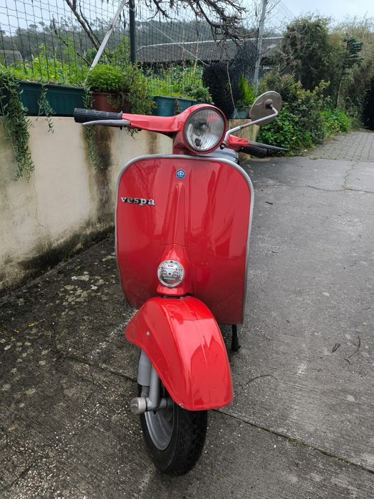 Vespa 50s, troca por trator 40cv