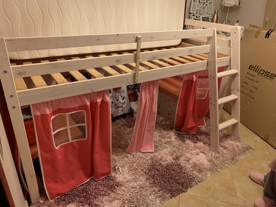 Cama crianca com arrumação