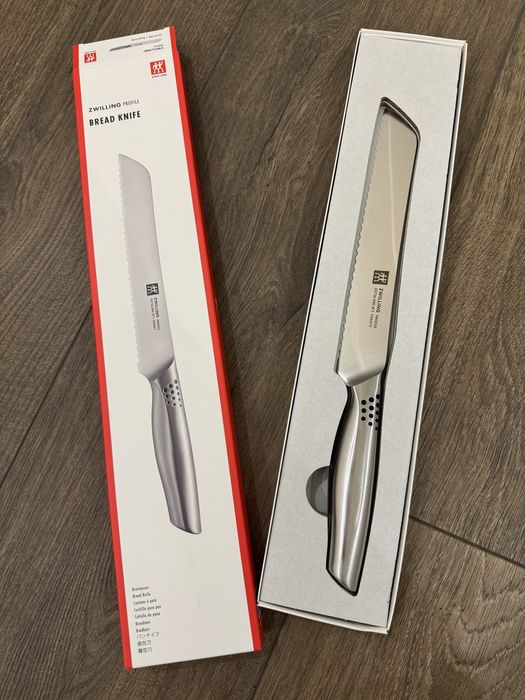 Кухонный нож Zwilling Bread knife