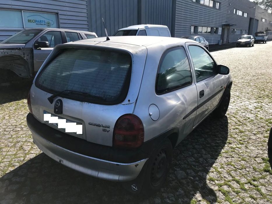 Opel Corsa B 1.2 16V 3P 1998 - Para Peças