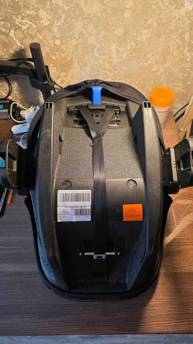 Дитяче крісло Anex x Avionaut Cosmo в машину