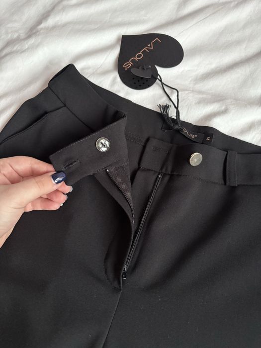 eleganckie czarne spodnie nowe cygaretki