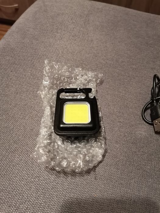 Mini Latarka brelok Taktyczna Mini Zoom Cob Z Magnesem