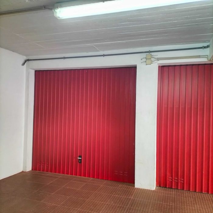 Garagem box em Alcochete , próximo dos Bombeiros