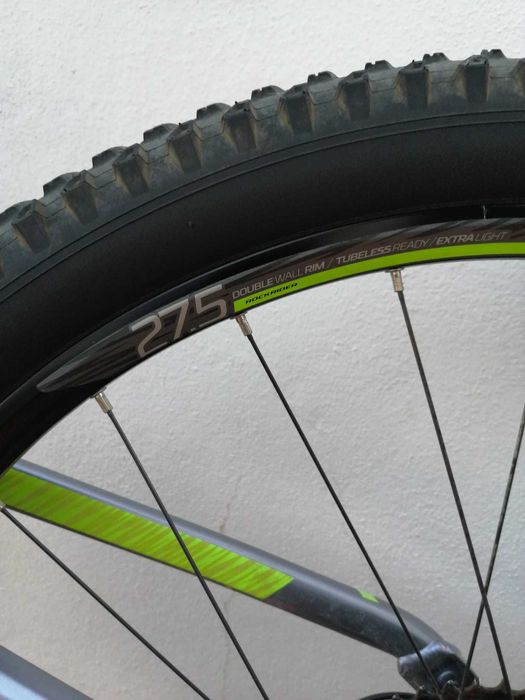 Bicicleta ST900S como nova