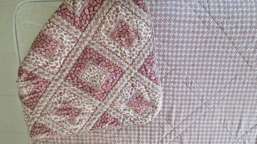 Edredon / colcha 2 faces 195 cm largura x 245 cm comprimento