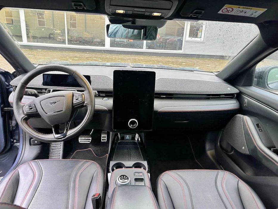 Mustang Mach E 75kwh 264cvs AWD premium