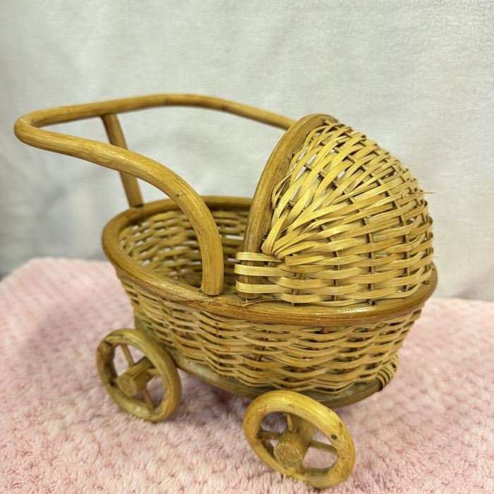 Wózeczek wiklinowy