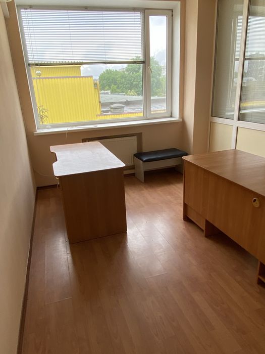 Офісне приміщення 1кімната з туалетом , 14м2,