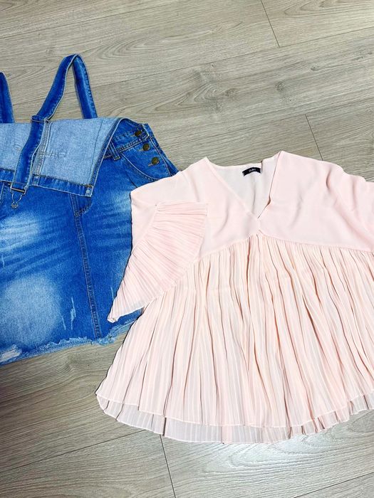 Женский набор (для беременных): джинсовый комбинезон-сарафан и блузка