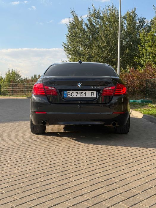 BMW 5 Series 2011