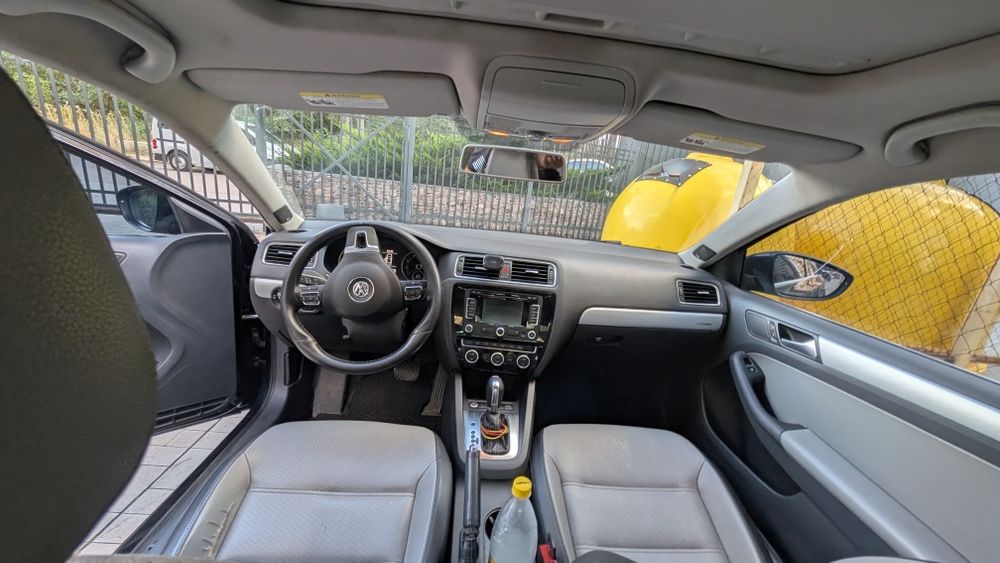 Продам Volkswagen Jetta hybrid